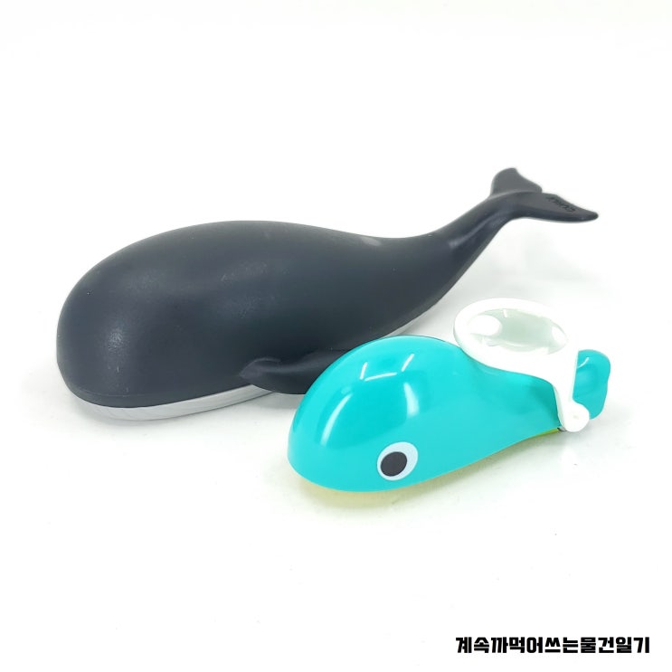  로얄금속 아기고래 돋보기 아기 전용 손톱깎이/ Qualy 퀄리 고래 병따개