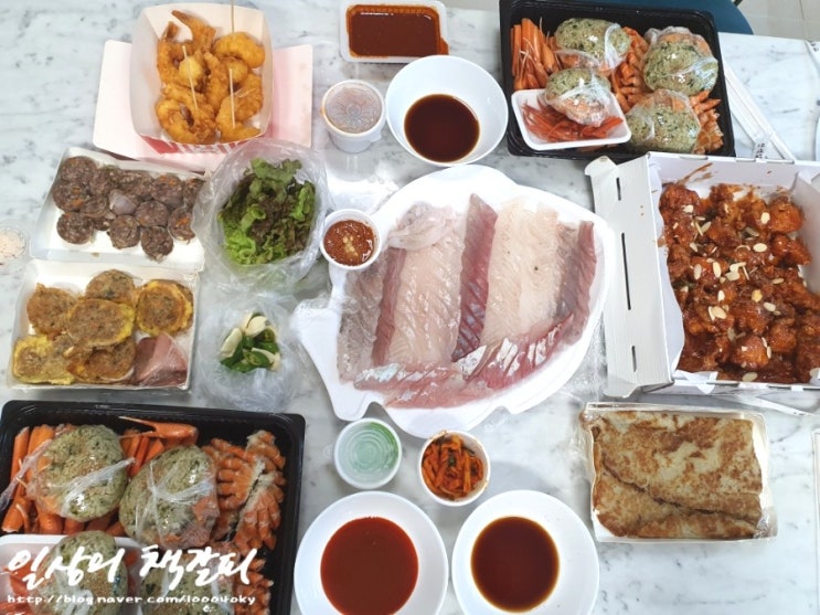  양양·속초 1박2일 - 2021. 9. 18. 속초관광수산시장에서 먹부림! (만석닭강정, 똑이네튀김, 속초붉은대게수산)