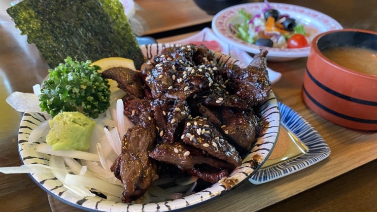  경의선책거리 맛집 덮밥이 맛있는 유경당 연남점