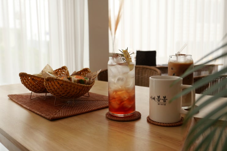  여수 소호동 카페 입소문 난 수제 샌드위치 맛집 봄이 오나 봄