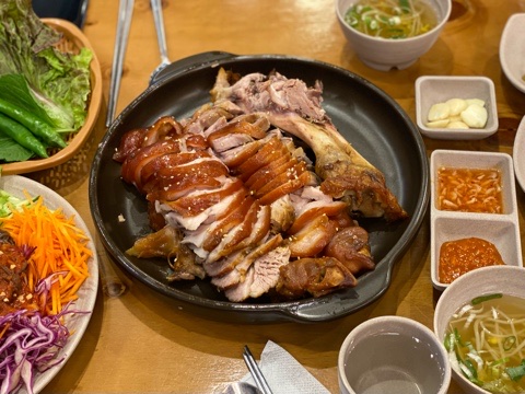  족발야시장