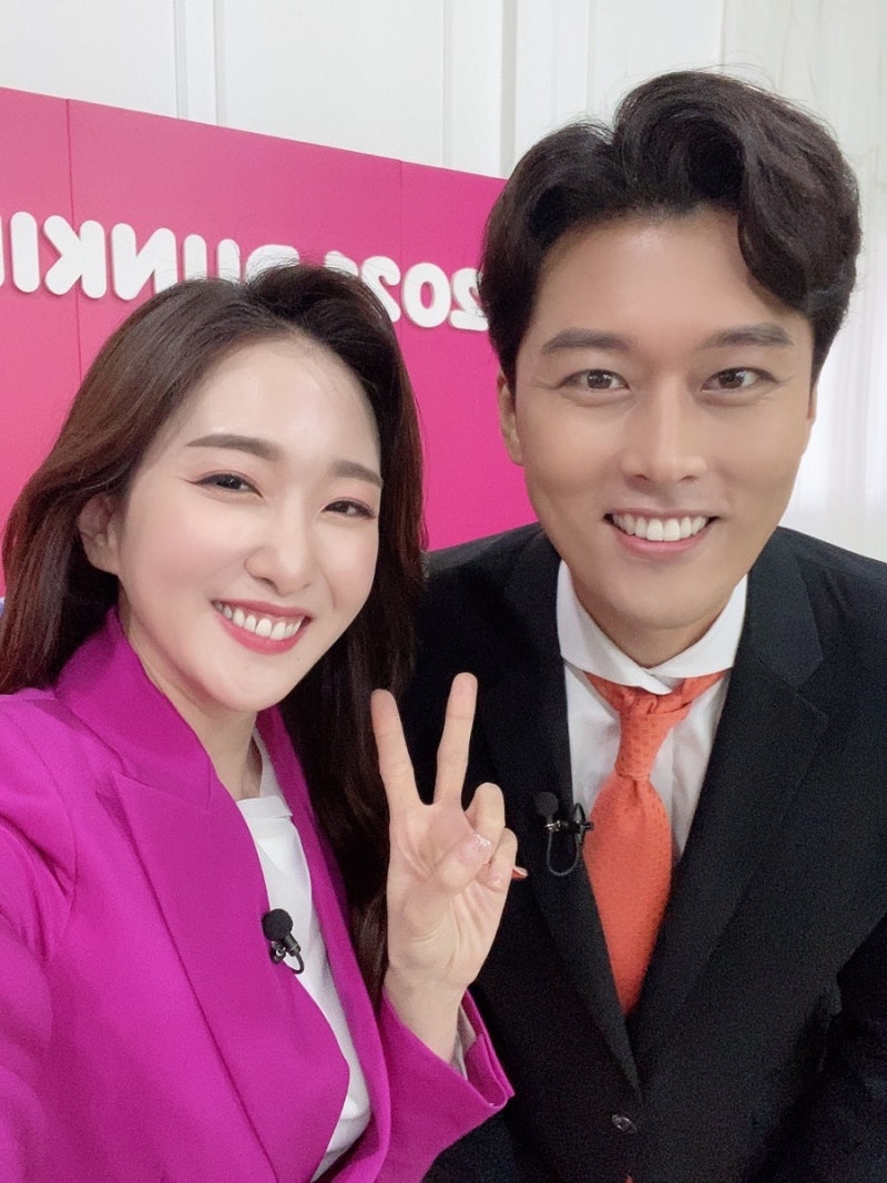 던킨도너츠 행사 김일중아나운서님과 함께 ^^ 이서진아나운서