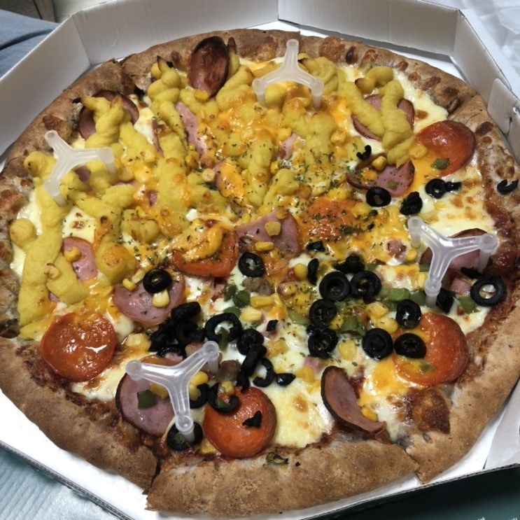  신림 피자 맛집 고스트피자 / 피자 배달 추천 :) 반반피자(콤비네이션, 화이트고구마), 치즈오븐스파게티까지 모든 메뉴가 맛있는 곳. 리뷰이벤트 정보 포함(요기요 배달)
