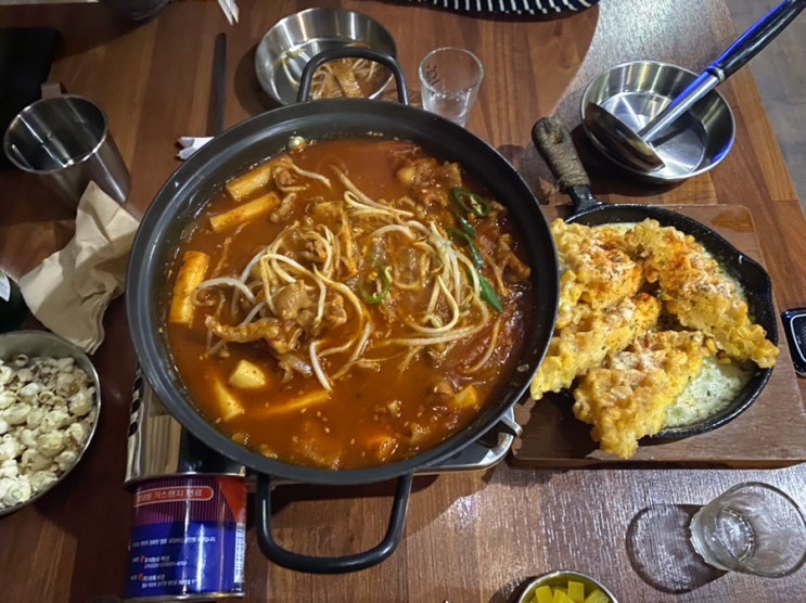 [신림역 술집] 찰리삼촌 포장마차, 메로나에이슬과 안주가 맛있는 퓨전 술집!