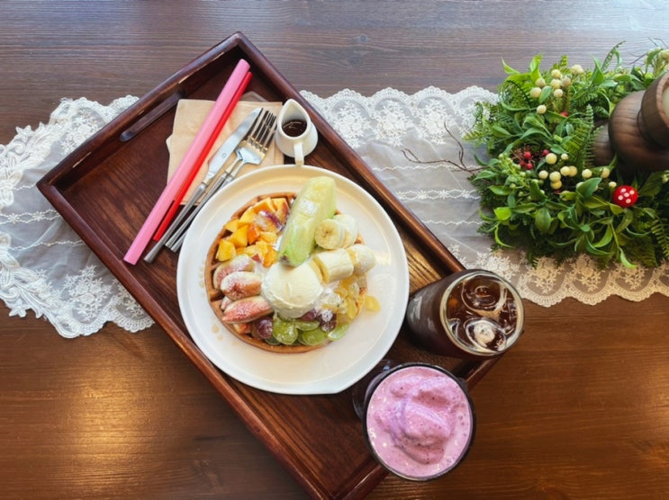  김해디저트카페/김해장유카페 : 과일와플이 맛있는 카페히든하우스