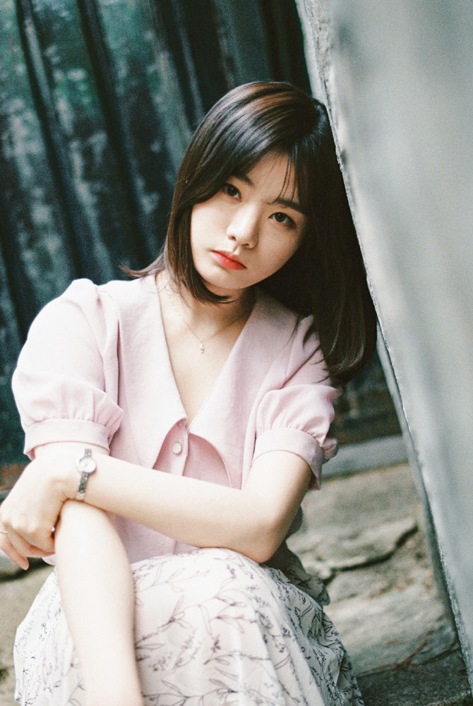  가을에 듣기 좋은 발라드 여성 발라더 차가을 그리움이 빛을 타고