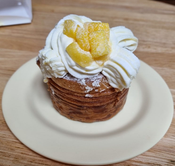  양산 물금::베이커리가 맛있는 카페 궁리