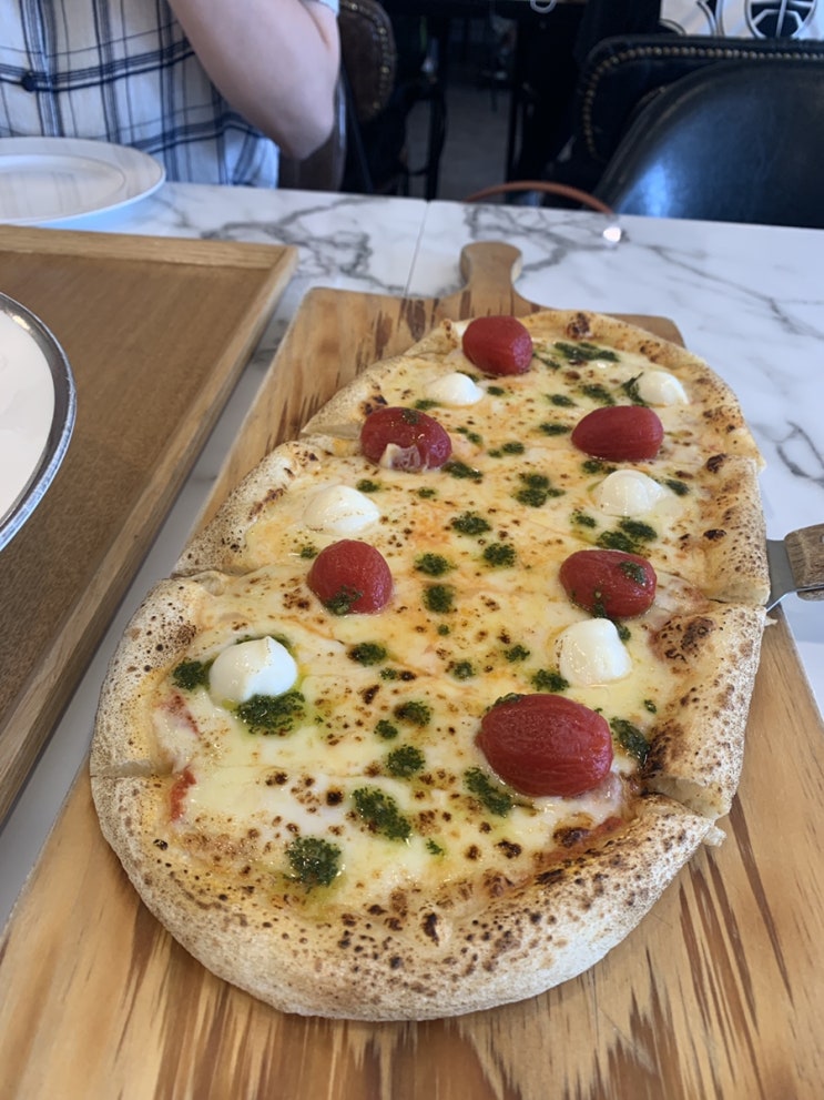  5. 진주 가좌동 경상대 맛집 상남자키친과 디저트 맛집 블루리본 컵케익 데이트(ft.내돈내산 맛집리뷰)