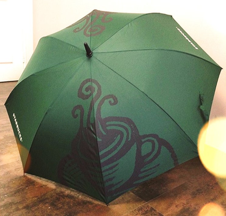 스타벅스 우산 일기예보 날씨 필수