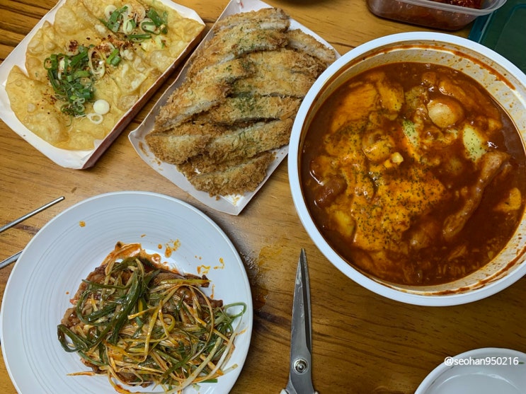 신마녀떡볶이 월성점에서 수제돈까스치즈떡볶이와 직화불닭발 추가해서 먹어본 내돈내산 찐후기 신마녀떡볶이 월성점에서 수제돈까스치즈떡볶이와 직화불닭발 추가해서 먹어본 내돈내산 찐후기