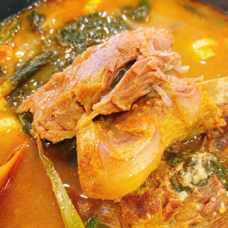 [신논현역 맛집] 참이맛감자탕 강남점 - 24시간 얼큰한 뼈해장국 한 그릇, 직장인 점심 후기