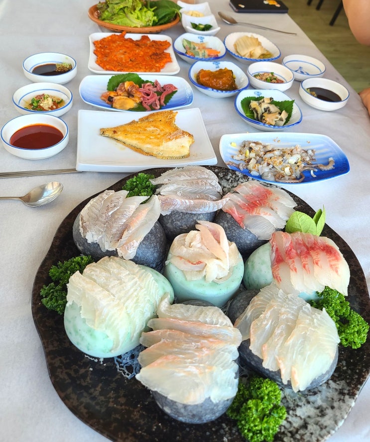  광안리 수변공원 맛집_ 바다보며 코스로 즐기는 진양호횟집