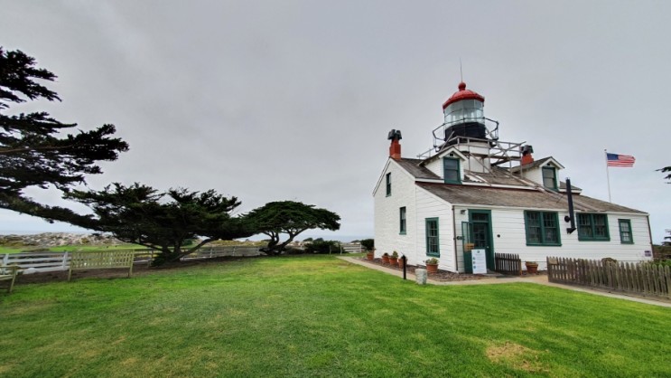 Point Pinos Lighthouse (포인트 피노스 라이트 하우스 ) in Pacific Grove.