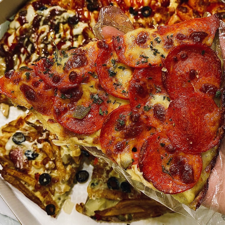  광주 서구 화정동 맛집 - 도우라이크 서구점서 콰트로피자 뇸뇸