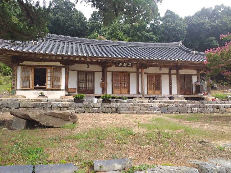  잘 알려지지 않았지만 역사 깊은 사찰. 청양 정혜사(定慧寺)