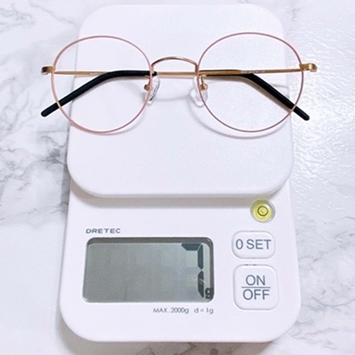 잘팔리는 GLASSES-J 가벼운 7g 국산 수제 베타티타늄 무광 엔틱 원형 안경테 ( 블루라이트 차단렌즈 ) 좋아요 잘팔리는 GLASSES-J 가벼운 7g 국산 수제 베타티타늄 무광 엔틱 원형 안경테 ( 블루라이트 차단렌즈 ) 좋아요