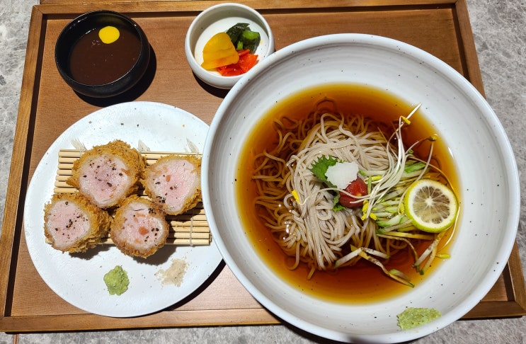  돈카츠와 소바가 맛있는 가로수길맛집 <카소미야> 혼밥추천!