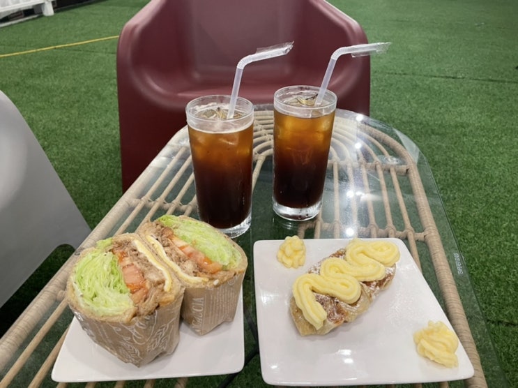  광주 송정역 카페 '지니cafe' (다수니와플&퀸샐러드) 송정역 배달은 지니카페 이용하세요!