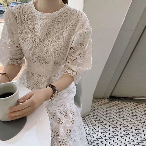후기가 좋은 펀칭 레이스 자수 라운드넥 퍼프 반팔 결혼식 하객룩 돌잔치원피스 좋아요 후기가 좋은 펀칭 레이스 자수 라운드넥 퍼프 반팔 결혼식 하객룩 돌잔치원피스 좋아요