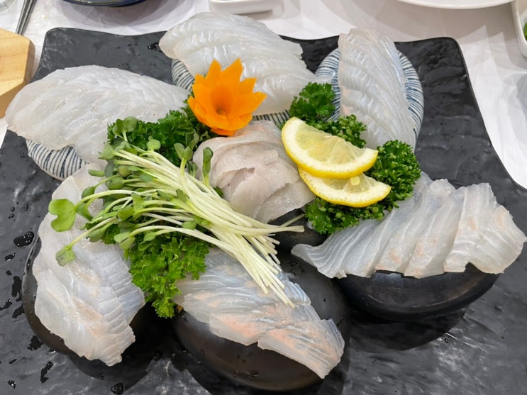 강릉 경포대 해산물 회 맛집 '경포동해횟집' (메뉴/가격) 강릉 경포대 해산물 회 맛집 '경포동해횟집' (메뉴/가격)