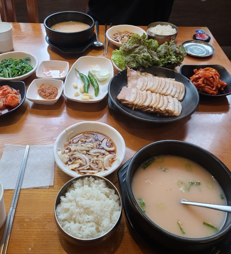  [부산 남구]부산 국밥 맛집/수육 백반이 푸짐하고 배달도 되는 더도이종가집돼지국밥 문현점!