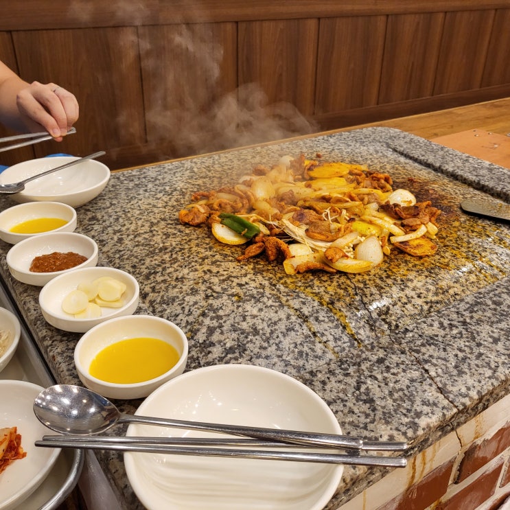  파주 오리고기 맛집 창삼덕 돌판오리구이