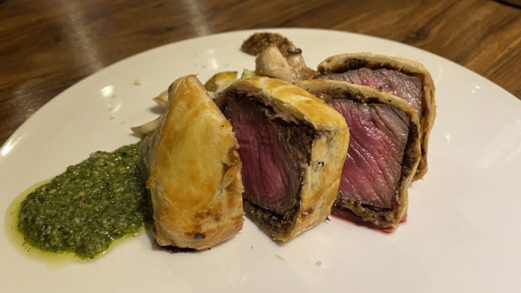  연남동 데이트 맛집 수부니흐 비프 웰링턴 & 빠에야