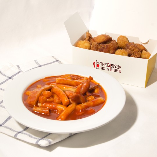  한입 디저트와 야식 맛집, 더맛있는 과일&1리터 커피입니다!