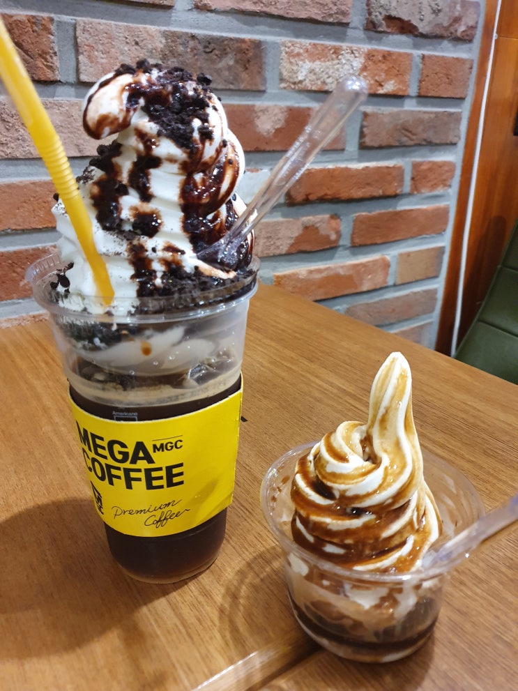  메가커피 아이스크림 에스프레소 샷추가 방법과 아메가또 맛본 후기