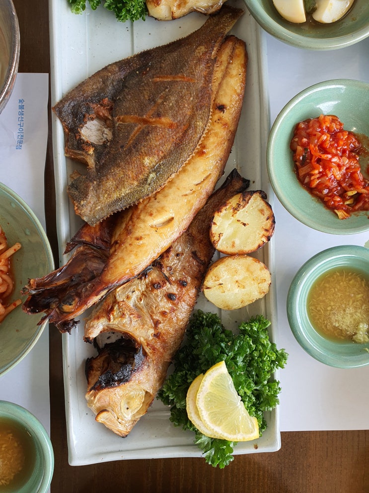  부산 기장맛집 씨갤러리 숯불생선구이 점심특선 푸짐한 한상