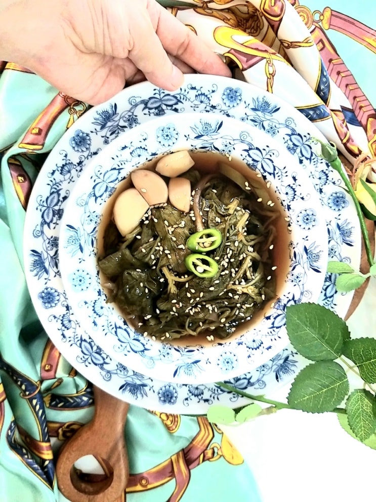  봄나물 취나물 장아찌 만드는법 향긋하게 입맛 돋우는 봄나물장아찌 봄나물종류 밑반찬 만들기