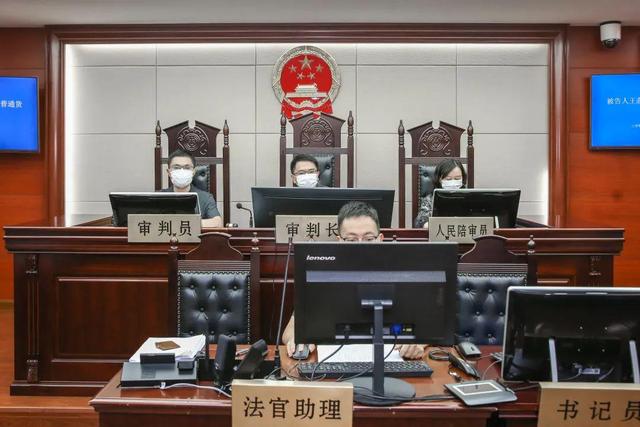 中 – 공항 면세점에서 탈세한 중국인 …징역 10년 선고