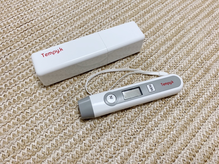  이지템 비접촉식 체온계 dt -060, Tempy.k