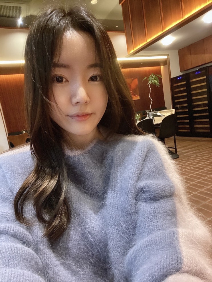  루즈핏 여자 앙고라니트 까이에에서