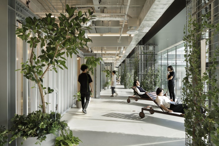  [상업 사무실 인테리어 / 일하고 싶은 사무실! 일본의 i-Base 이노베이션센터 건축 리뷰] IHI Innovation Center [i-Base] / Nikken Sekke