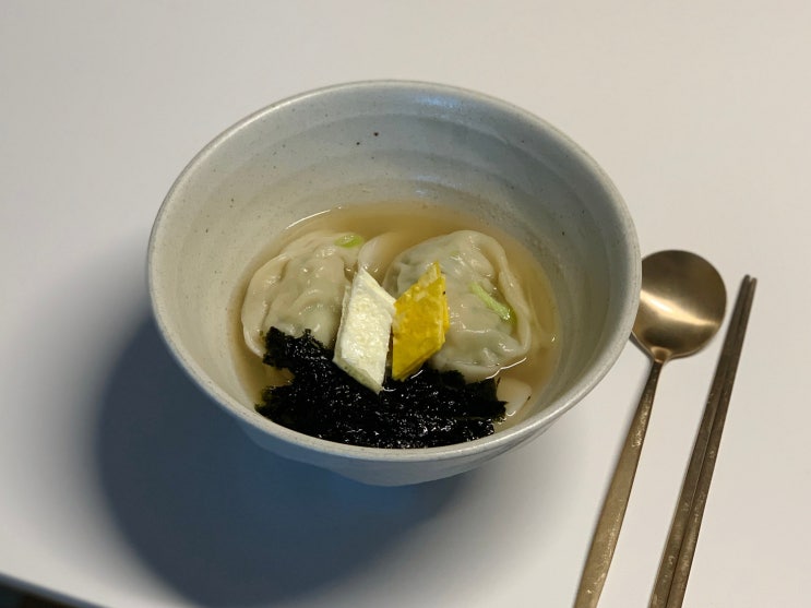  1월 1일은 ::떡만두국::으로 시작해요