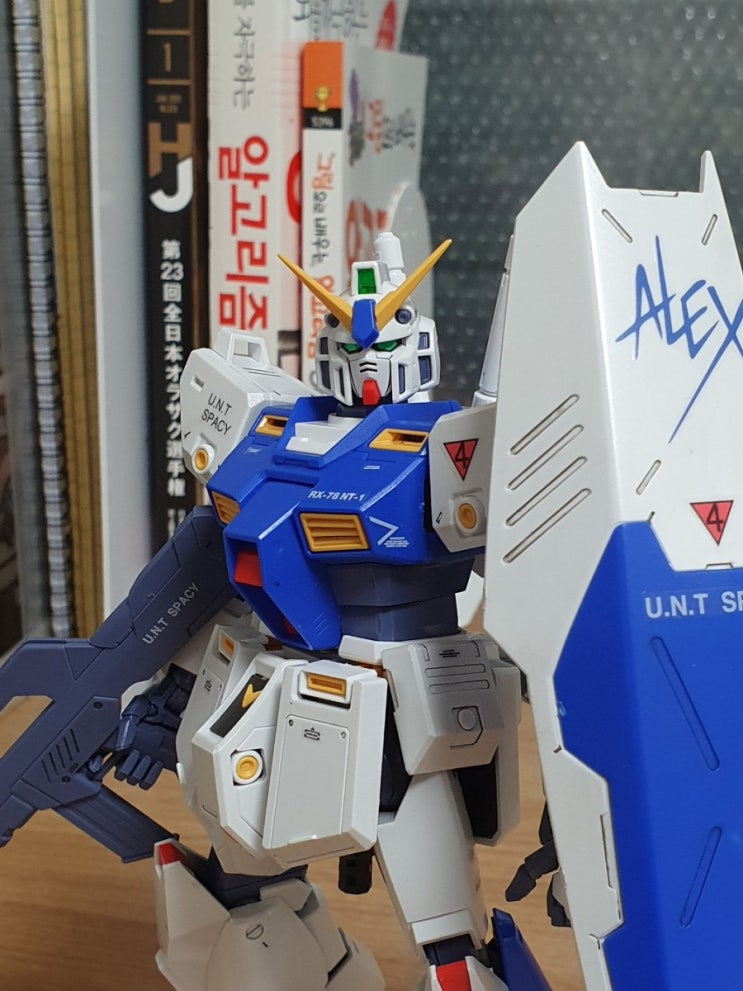 [반다이][MG] 건담 NT-1 2.0 도색 완성 (BANDAI MG Gundam NT-1 2.0)