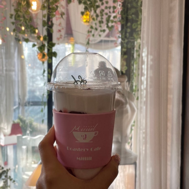  일산 루프탑 갤러리카페밀 (코로나 카페내 이용 가능)