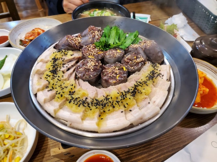  광주 첨단맛집 나도국밥 모듬수육 내장국밥
