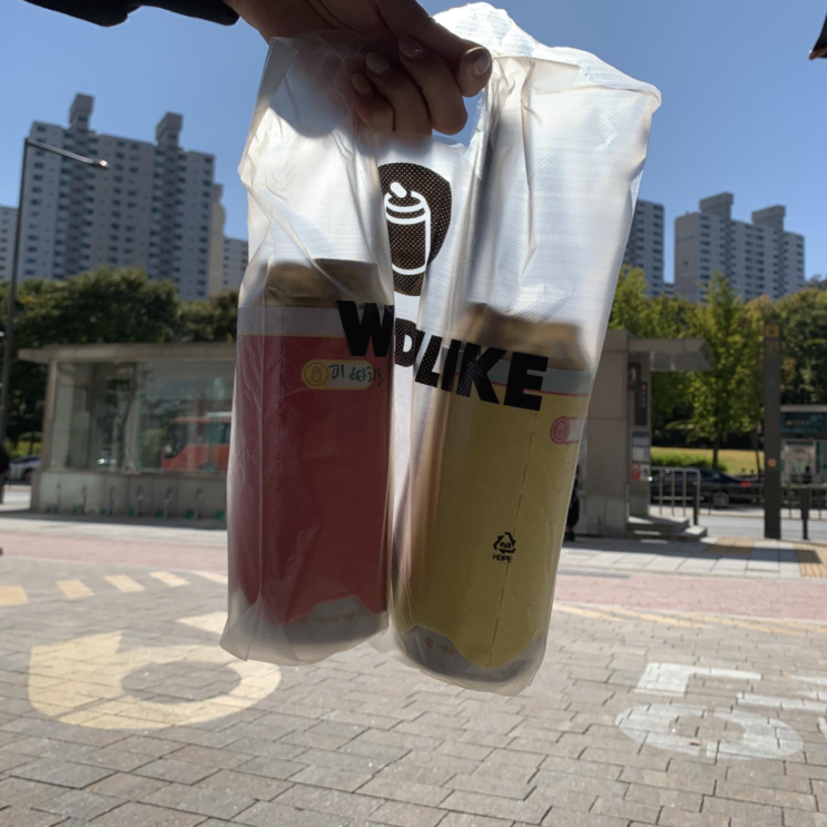  [독립문] 우주라이크 (Would u like) :: 캔으로 나오는 예쁜 카페 / 인왕산 등산 간편한 커피
