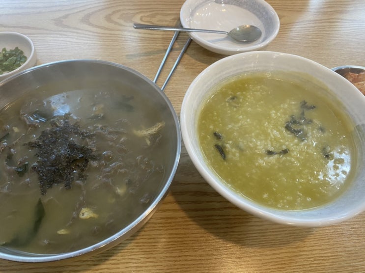  모든 메뉴가 맛있는 수두리보말칼국수.