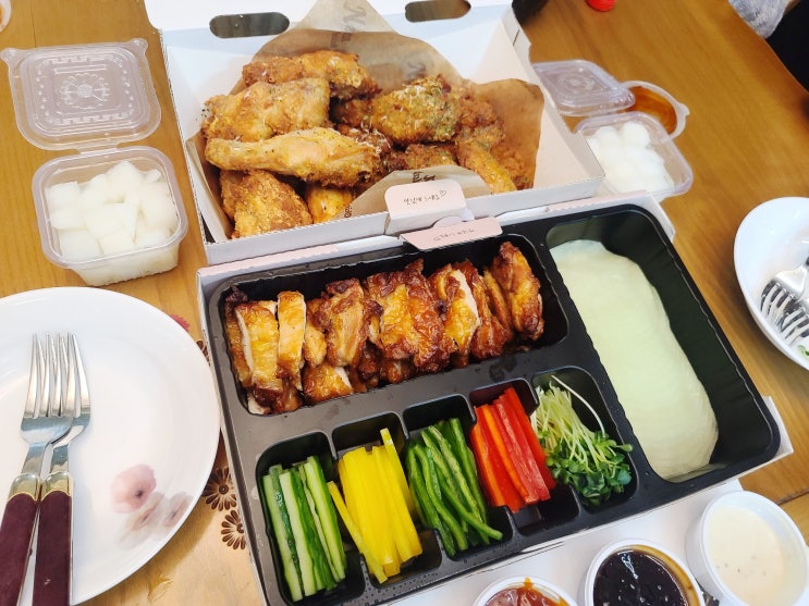 일산시장 치킨 누나홀닭 후레쉬쌈닭,간장반반 배달후기 일산시장 치킨 누나홀닭 후레쉬쌈닭,간장반반 배달후기