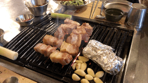 [약수역 맛집] 금돼지 식당 - 고기는 맛있지만 후식이 없어 아쉬운 곳!