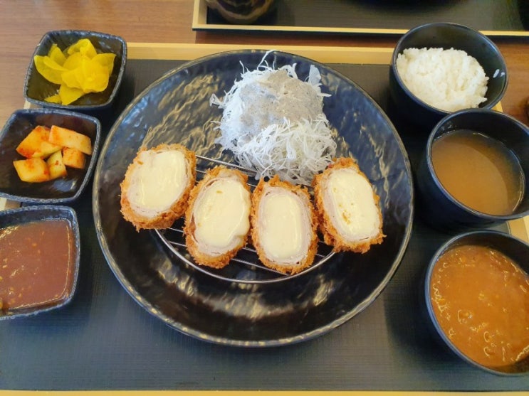  [제주] 서귀포 흑돼지 돈까스 맛집 추억 연돈 살면서 한 번쯤 꼭 가 볼 만한 맛