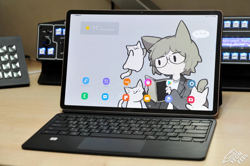 갤럭시탭S7+ LTE 리뷰 : 2% 모자라게 정상에 오르다