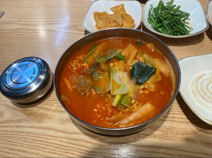  군산 육대장 조촌동육개장 육칼면 조촌동칼국수 군산한식 군산저녁추천 군산시청맛집 군산내돈내산 조촌동내돈내산맛집
