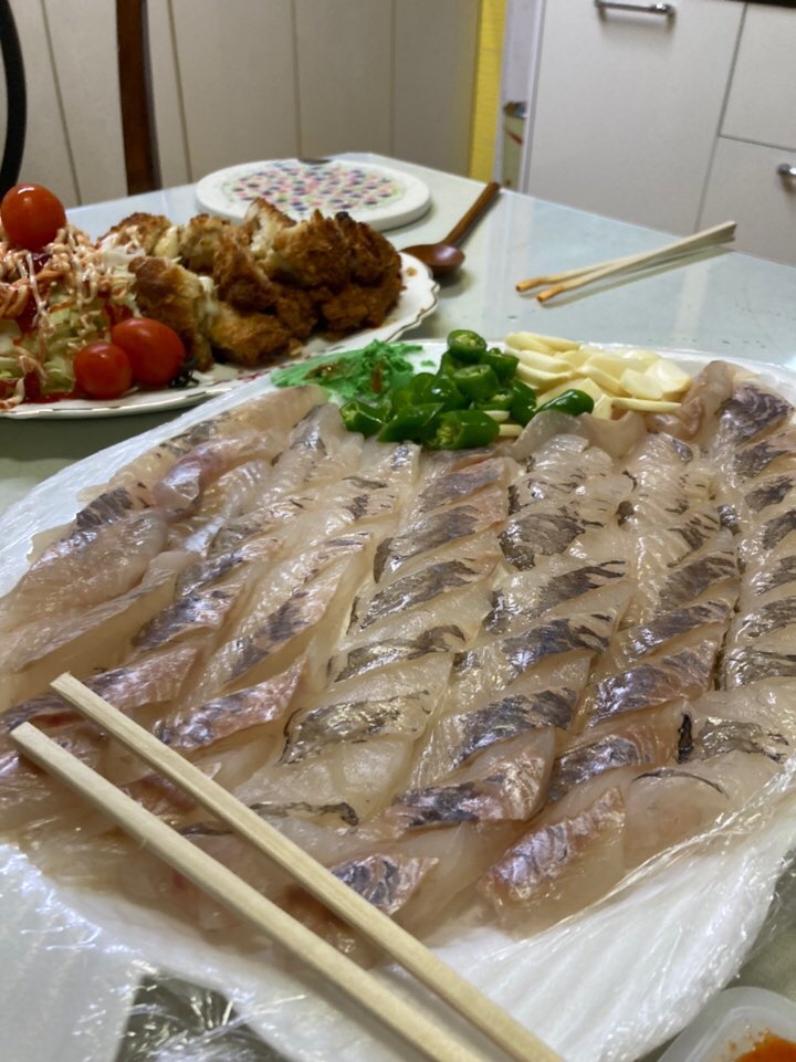  원주대박수산 회포장 , 크리스피크림 원주무실점 + 크리스피 개이득 이벤트 !!!! 살찌는주말 ^___^
