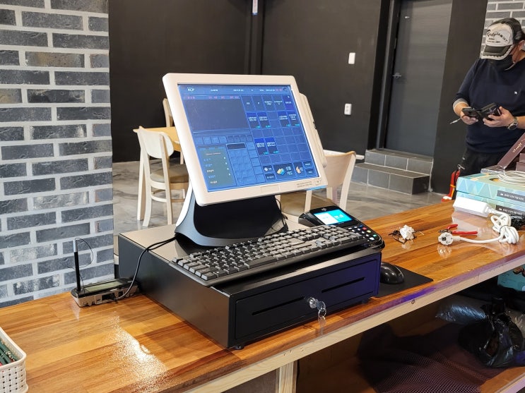  장성 "산아래카페"포스기 설치 후기, 함평 나주 영광 법성포 광주카드단말기 화순 담양 영암 목포카드단말기 진도 완도 무안카드단말기 신안카드단말기 설치 전문 당일!!