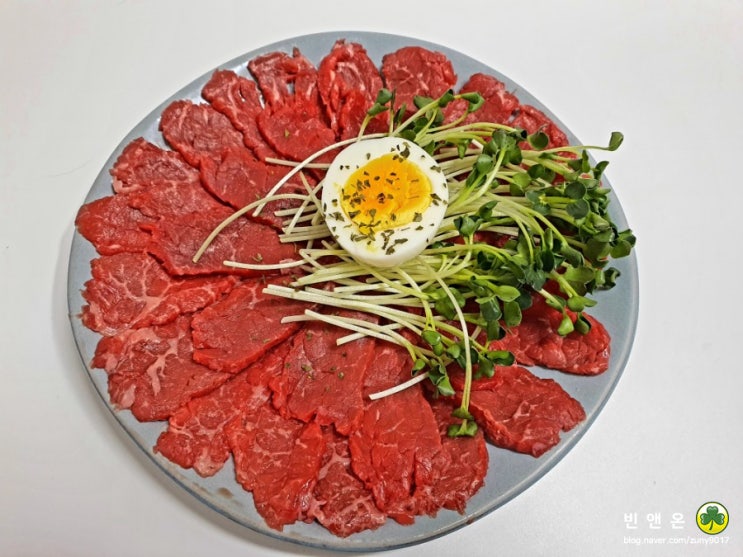  단돈 만 원, 육사시미 먹는법 맛보기 육회 만들기