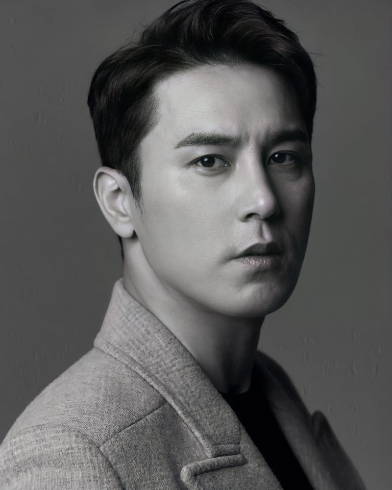 장민호갤러리 장민호 캘린더 흑백보정짤
